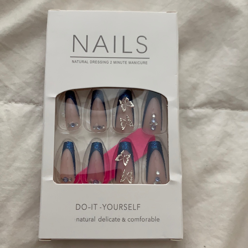 Artificial Nails